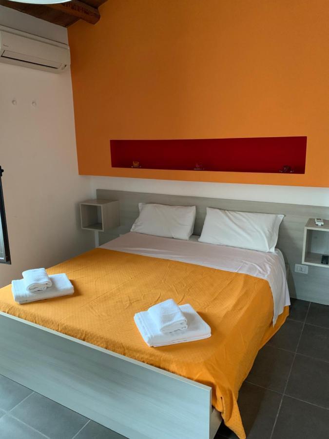 San Giorgio Rooms 卡尔塔吉罗 外观 照片
