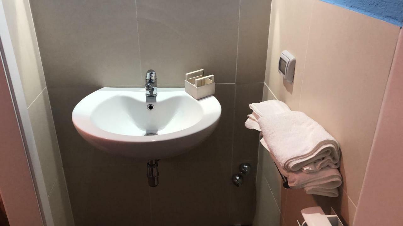San Giorgio Rooms 卡尔塔吉罗 外观 照片